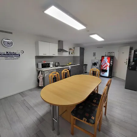 بيت ضيافة Zimmerwelt-ilsfeld 5*