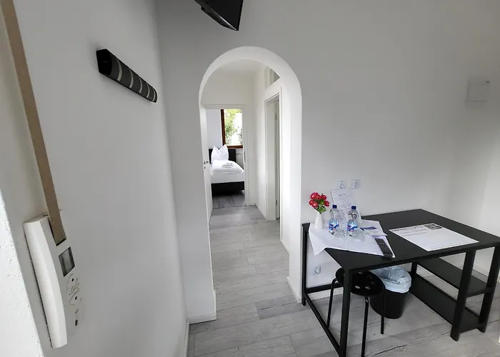 Zimmerwelt-ilsfeld ゲストハウス