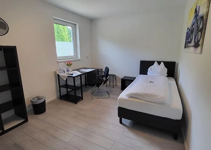 Zimmerwelt-ilsfeld ゲストハウス Ilsfeld